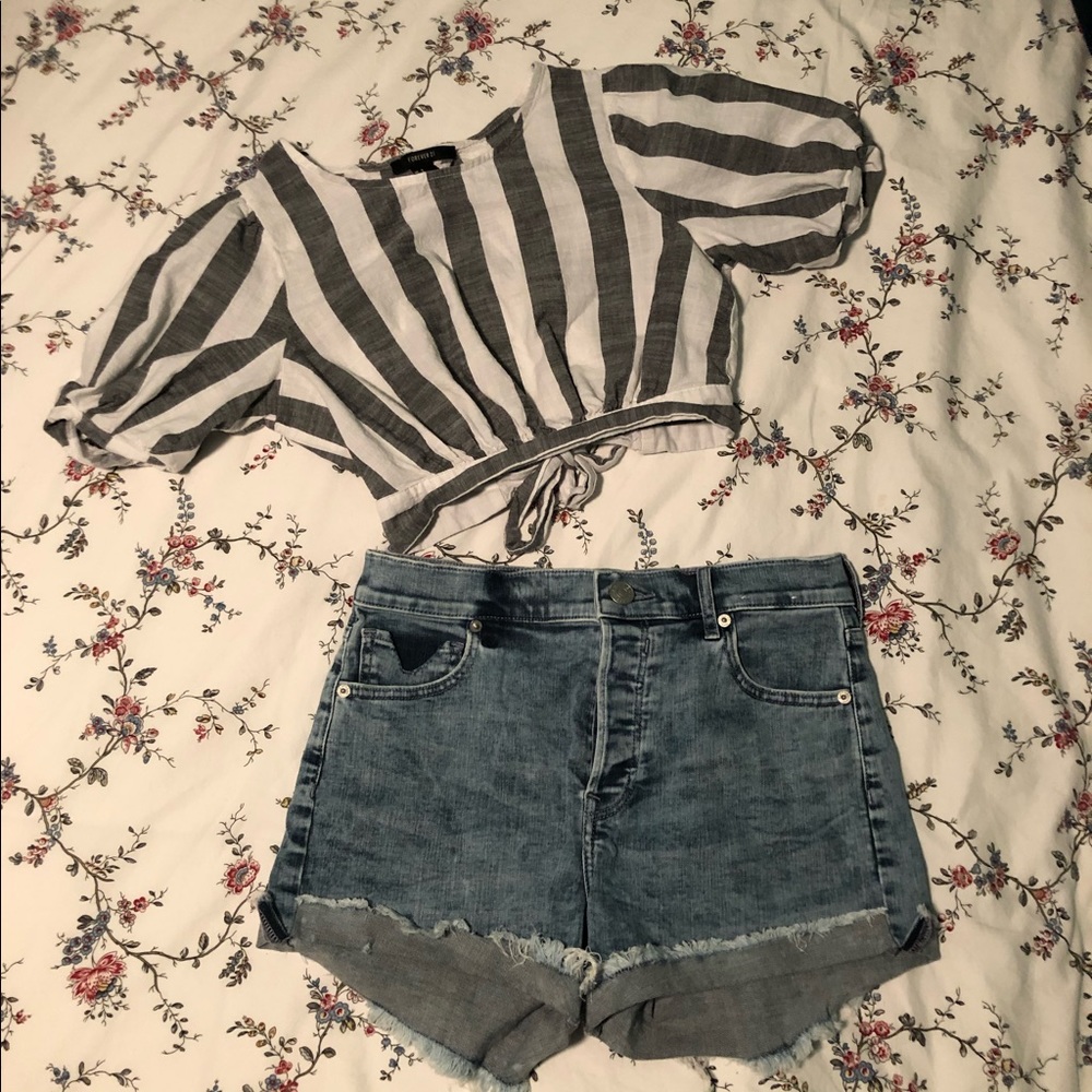 Acid wash shorts
